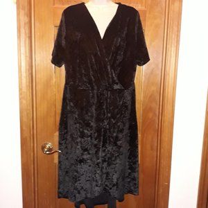 Black Velvet Dress-Plus Size